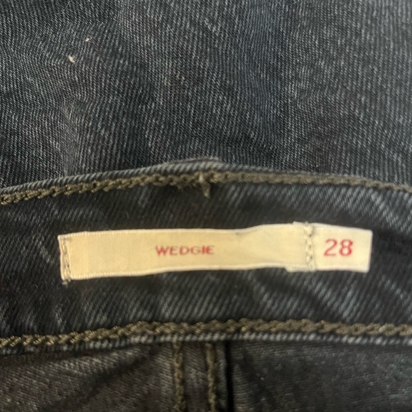 Levi’s Wedgie Jeans - Picture 4 of 5